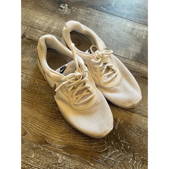 Nike Other - Nike Men's Tanjun White Running Shoes Sneakers Men's Size 9